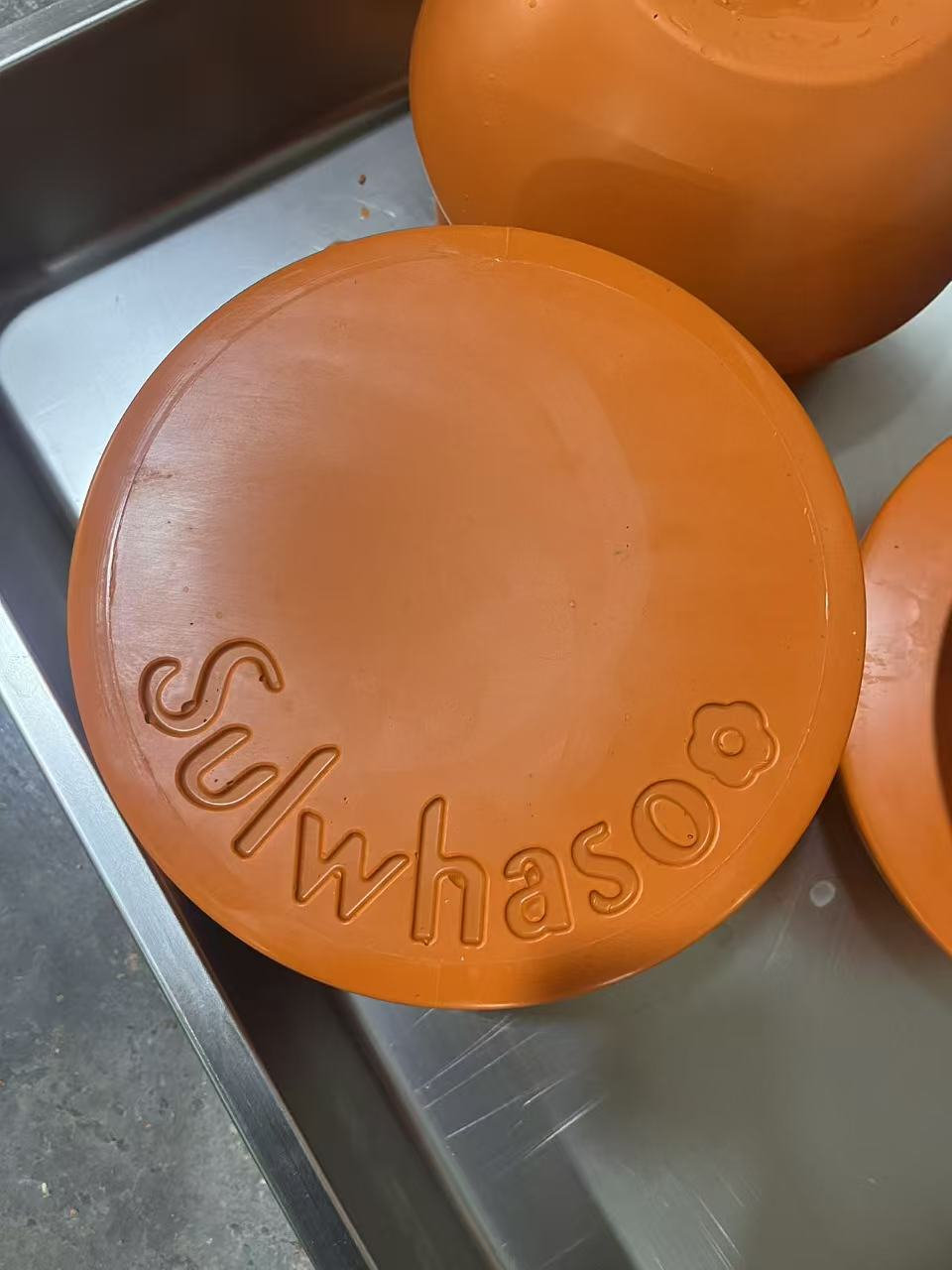 Real finished orange 7.8 kg solid crayon produced by YIHUA